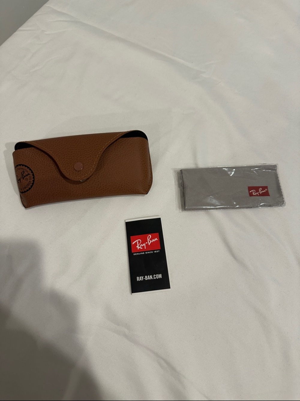 Ray-Ban Brown Leather Sunglasses Case with Gray Cleaning Cloth